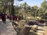 طلبتنا الاحباء في رحلتهم التعليمية إلى مغارة الشموع والقرى المهجرة في القدس